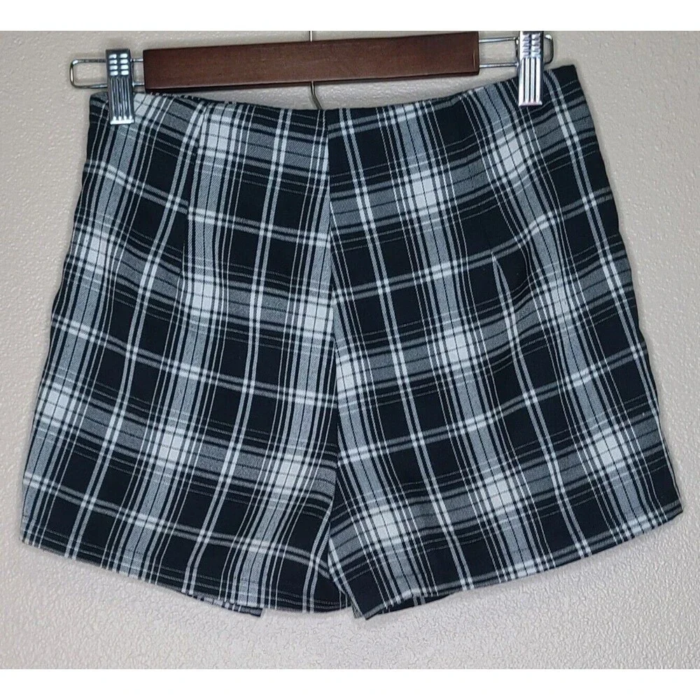 Brandy Melville Y2K Women's Short Black & White Plaid Skort Size 'One Size' XS